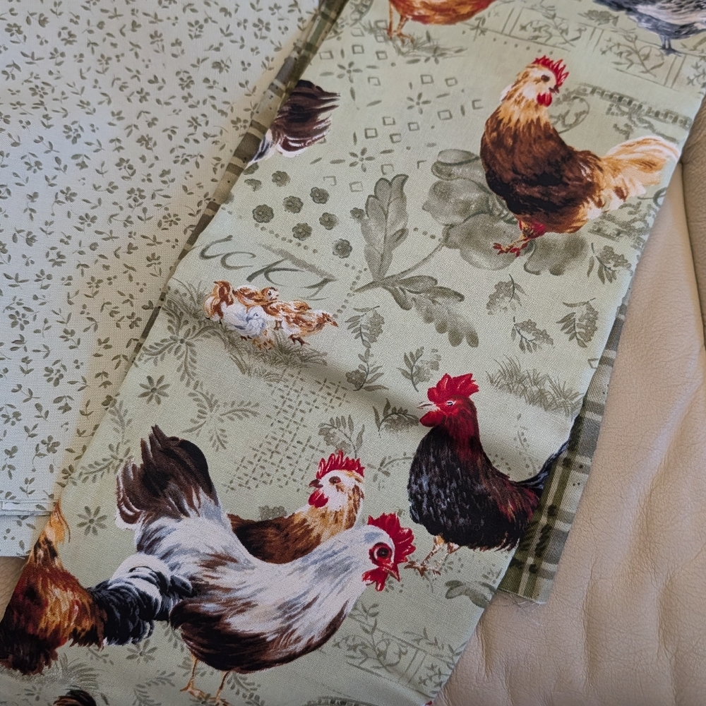 Rooster Farmhouse Green Fat Quarter (3) Fabric - Picture 4 of 4